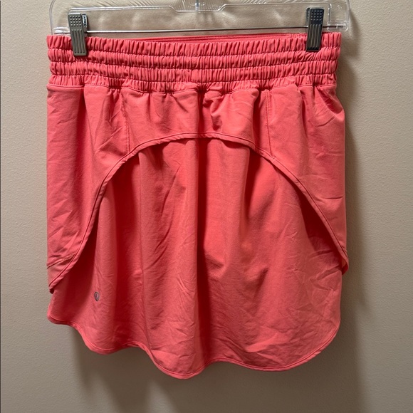 Lululemon Hotty Hot High-Rise Skirt color Raspberry Cream pink coral Coral sz 6 - Picture 6 of 7